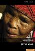 <p style="text-align: justify;">Paris et l'an 2000 vu par quelques musiciens bushmen du Kalahari. Et inversement.</p>